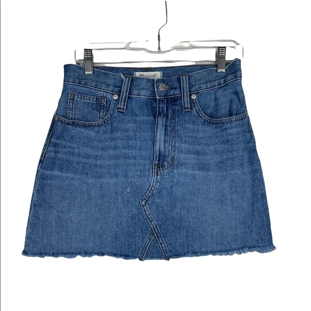 Madewell  Rigid Denim A-Line Mini Skirt in Lakeline Wash: Eco Edition Size 28
